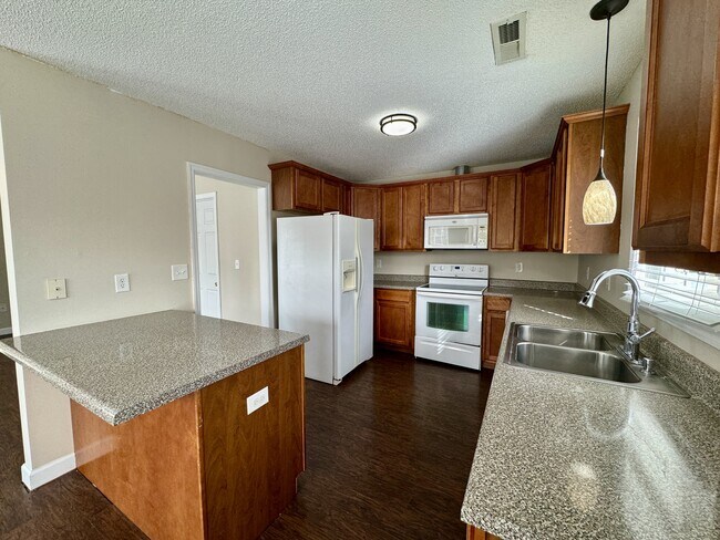 Foto del edificio - 301 W Willowood Ln