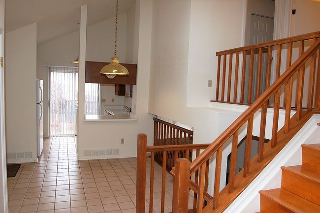 Building Photo - 9333 Cattail Ct