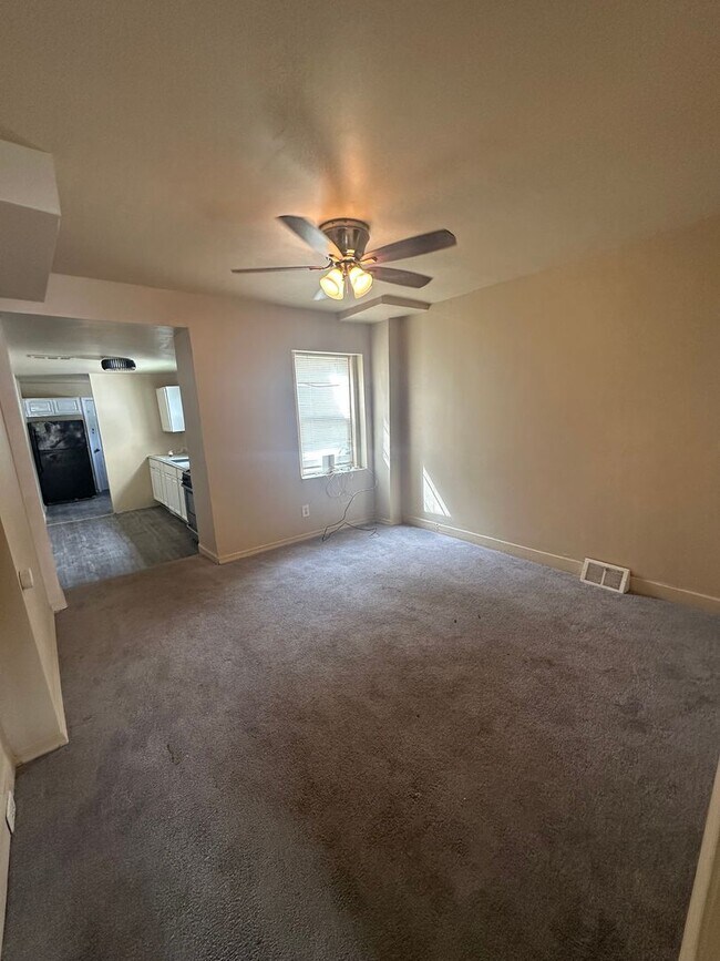 Foto del edificio - 2 Bedroom, 1 Bath Town Home