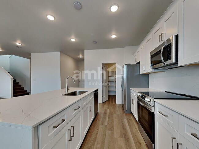 Foto del edificio - 9829 W Parkway Dr