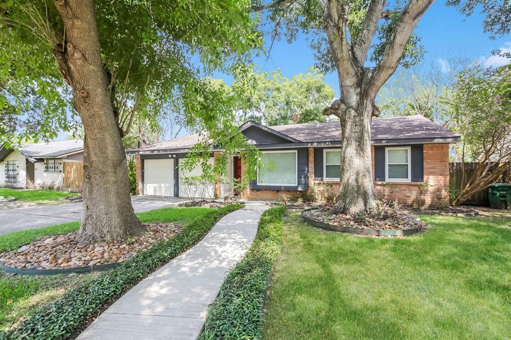 Foto principal - 11419 Hillcroft St