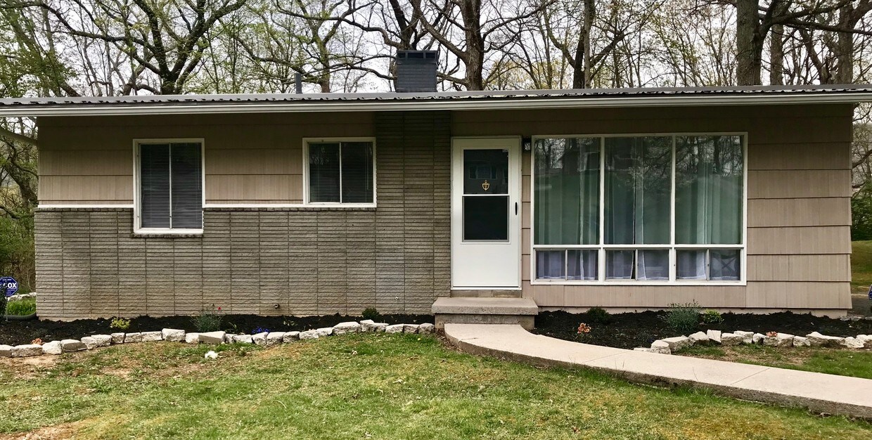 1891 Cherrywood Ln, Bluefield, WV 24701 House Rental in Bluefield, WV