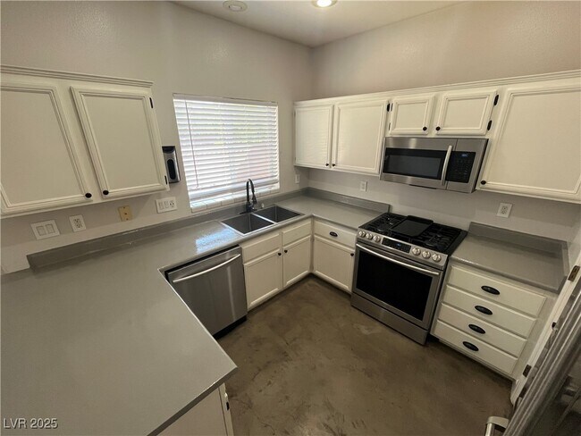 Foto del edificio - 10360 Natural Springs Ave