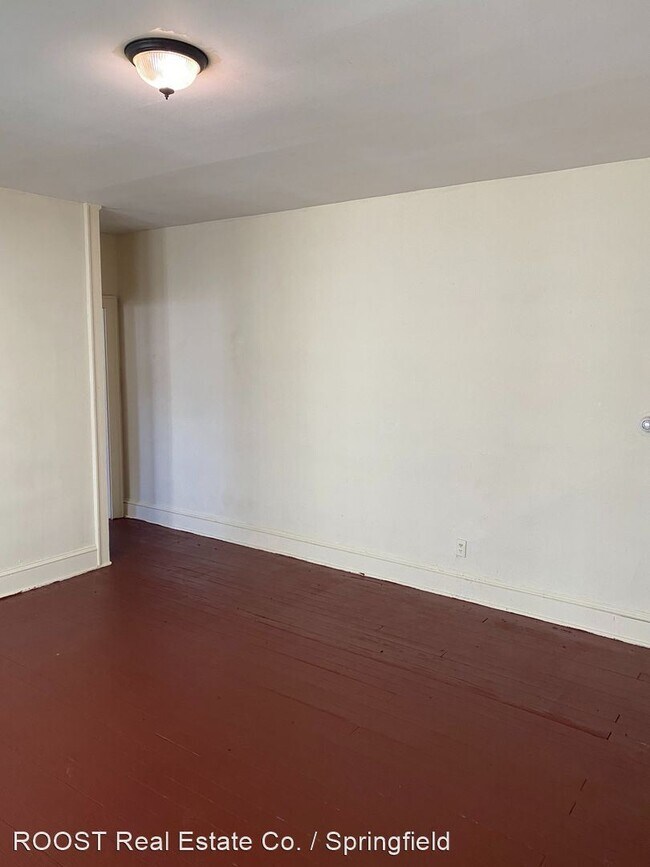 Foto del edificio - 3 br, 1 bath House - 1620 E. Main Street