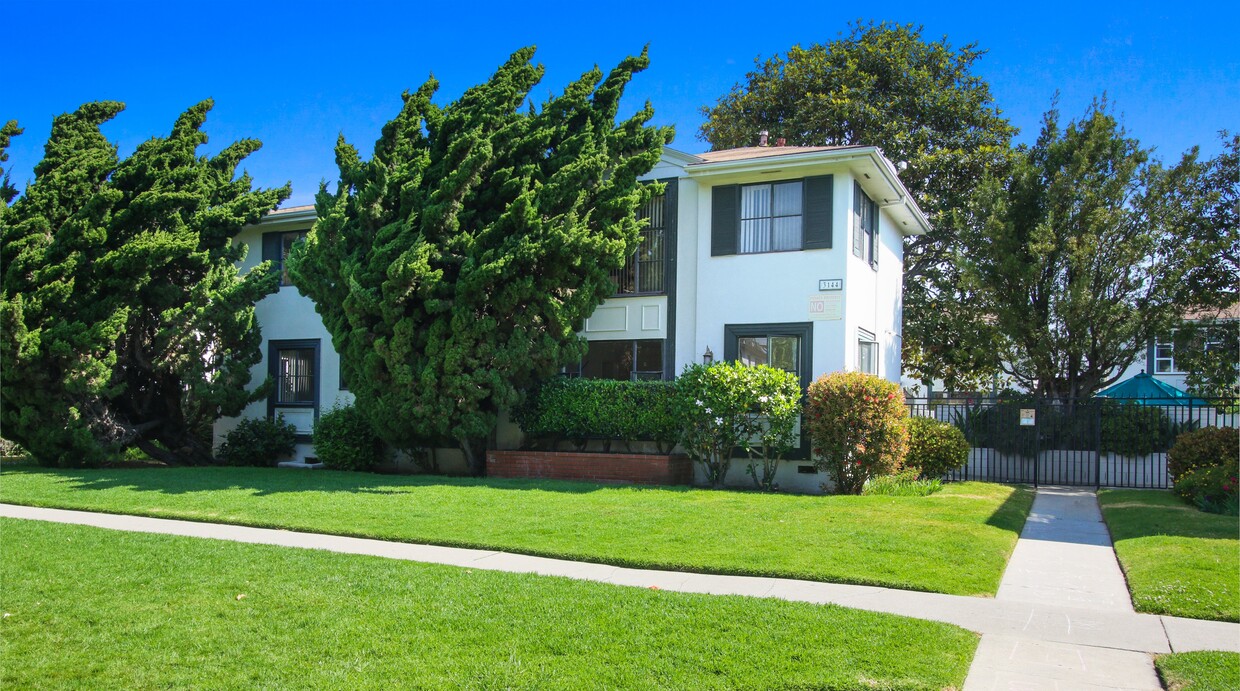 Foto del edificio - 3144 S. Barrington Ave in Mar Vista - Has ...