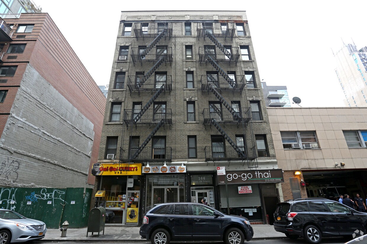 Building Photo - 144-146 W 19th St