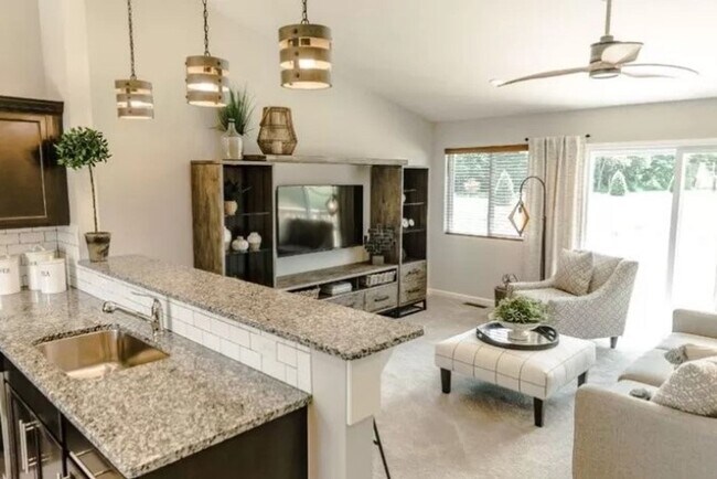 Building Photo - Stunning home that offers a fantastic livi...