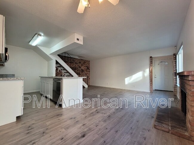 Building Photo - 2843 Norcade Cir