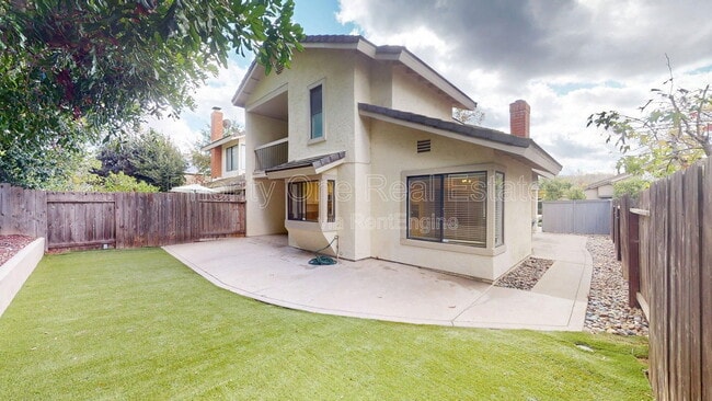 Foto del edificio - 13274 Creek Park Ln