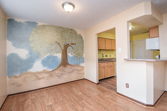 Foto del edificio - 7822 Greenedge Dr