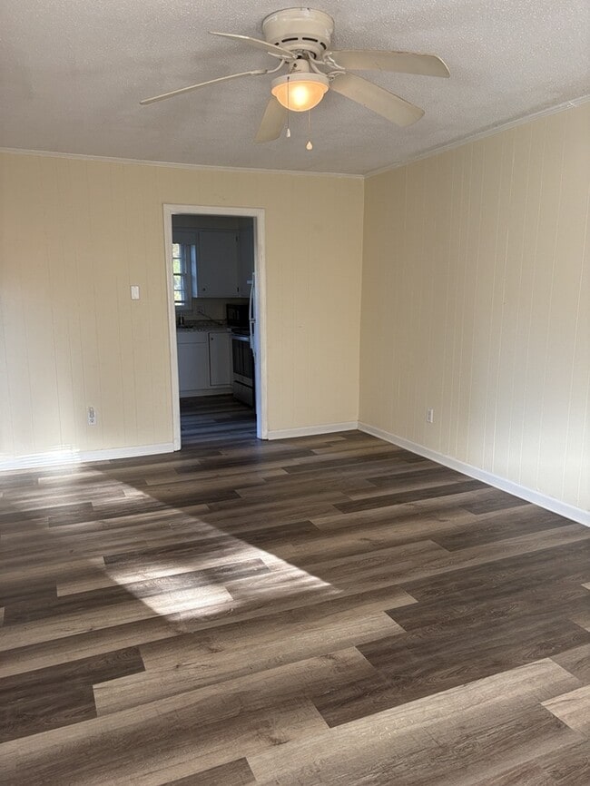 Photo - 45 Elm St House