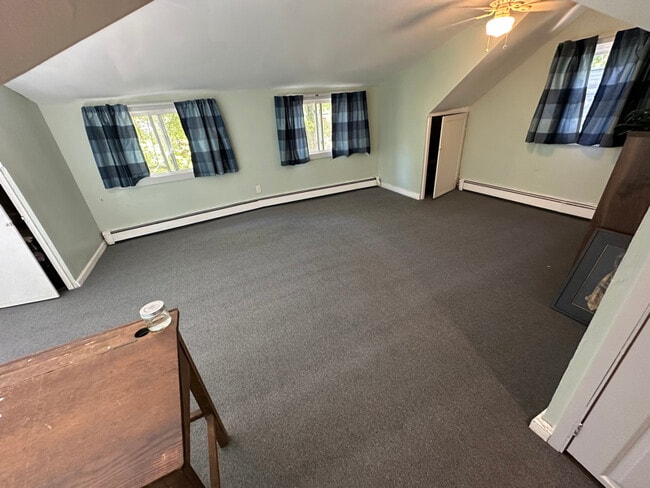 Building Photo - 51 BELLEROSE Rd