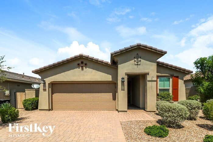 Primary Photo - 14562 W Aster Dr
