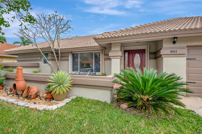 Building Photo - 9953 Majestic Way
