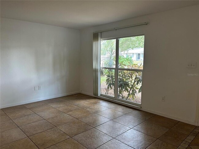 Building Photo - 2428 Waldemere St