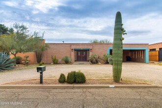 Building Photo - 3752 E Calle Guaymas