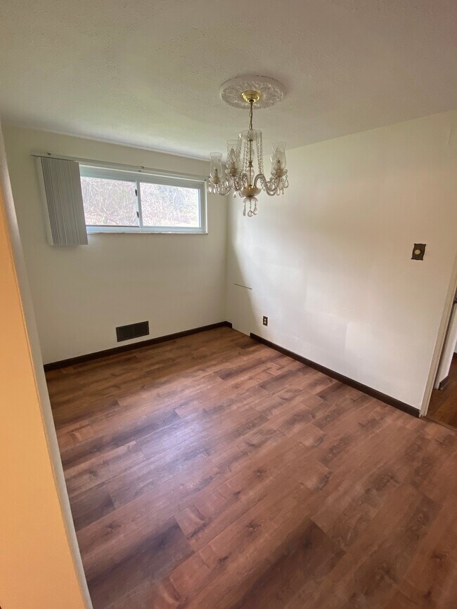 Foto del edificio - 906 Woodland Ave