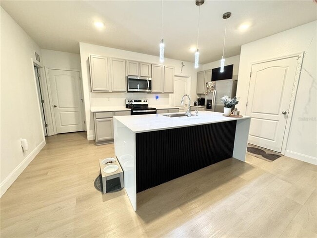 Foto del edificio - 1388 Berry Ln