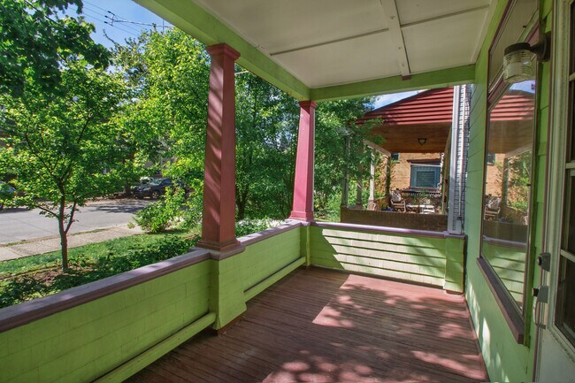 Building Photo - 421 S Trenton Ave