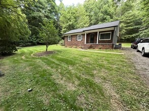 Building Photo - 174 Butternut Rd