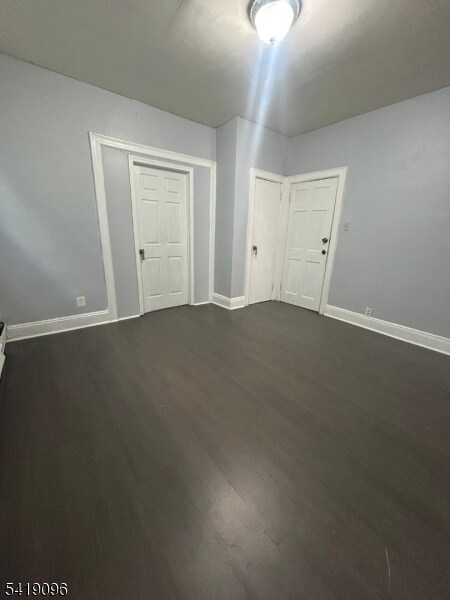 Foto del edificio - 329 Columbia Ave