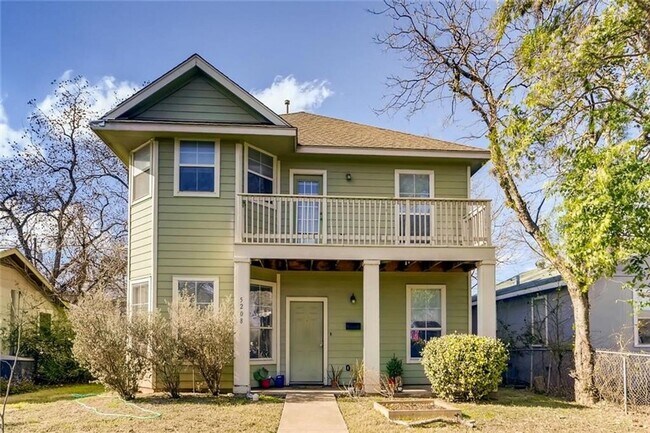 Building Photo - UT PRE-LEASE: 6 BR/4 BA in Hyde Park - 2 S...