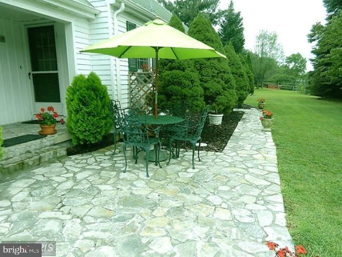 Foto principal - 20964 Evergreen Mills Rd