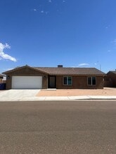 Building Photo - 7338 E 44th Pl