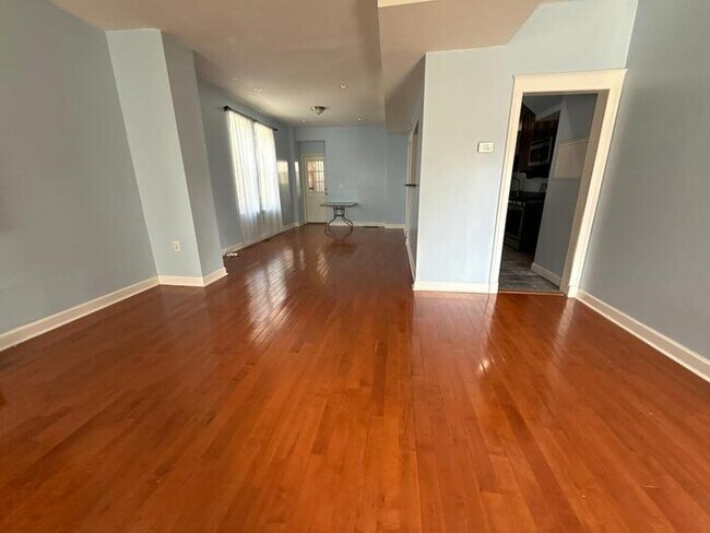 Foto del edificio - 4627 Georgia Ave NW