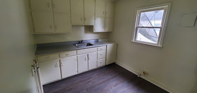 Building Photo - 1514 Rainbow Dr