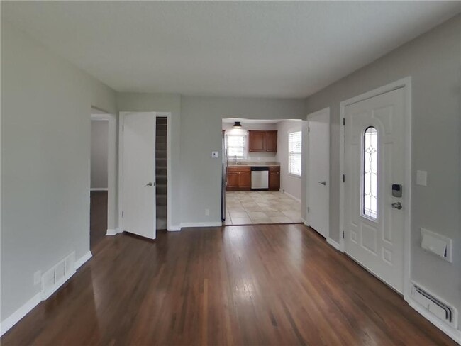 Foto del edificio - 6514 Stevens Ave