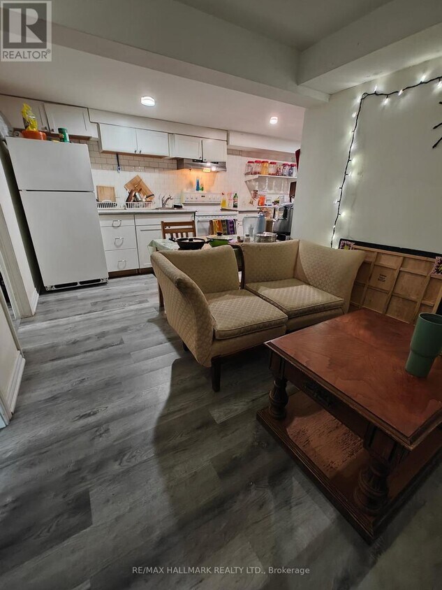 Photo principale - 88 B Bernick Dr