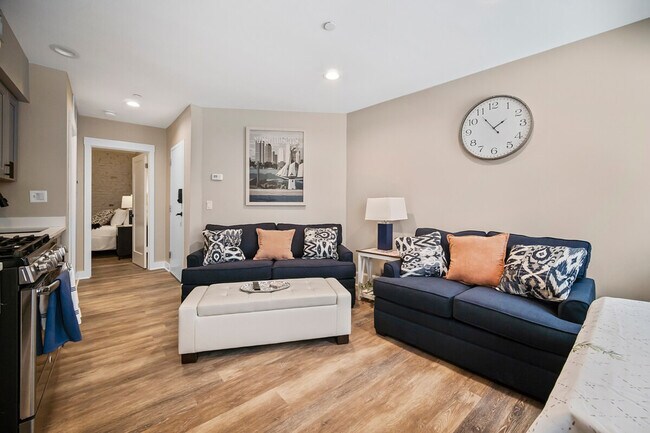 Foto del edificio - 472 Commercial St