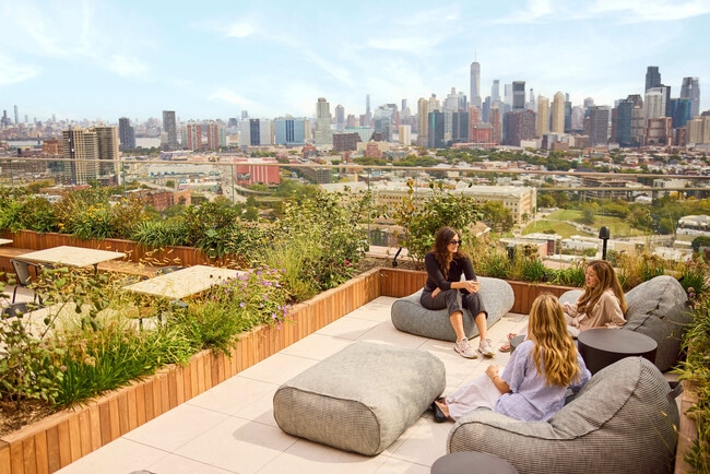 Rooftop - Journal Square Urby