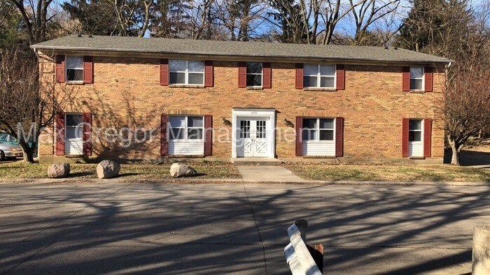 Primary Photo - 3029 Idle Wilde Blvd