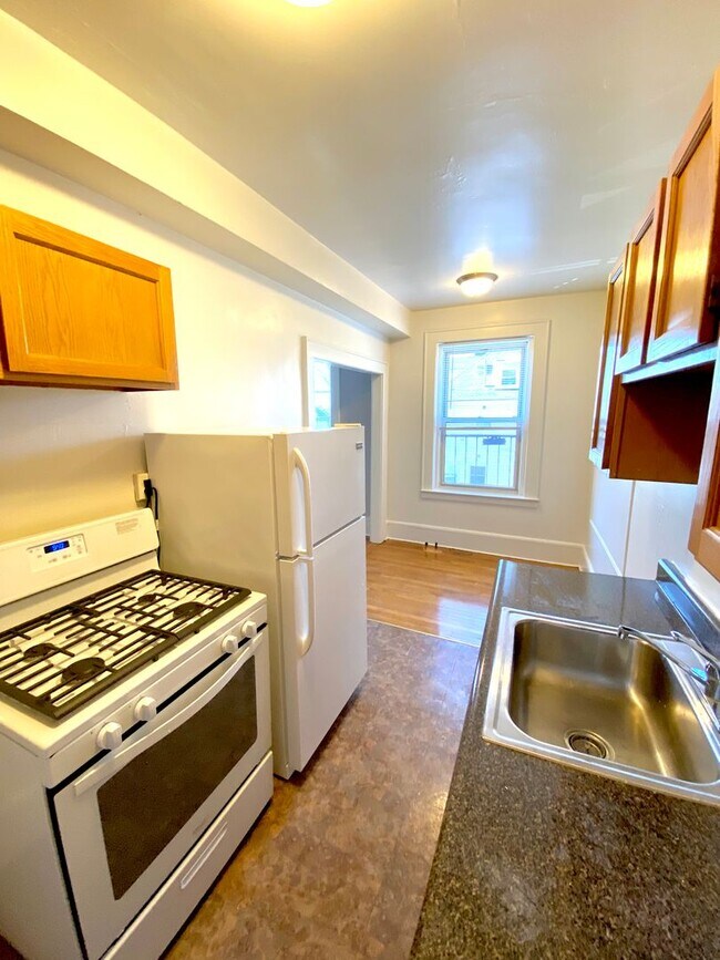 St. Luke's Place Apartment Homes Apartments in Montclair, NJ