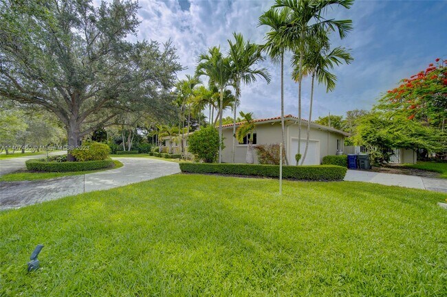Building Photo - 5780 SW 53rd Terrace