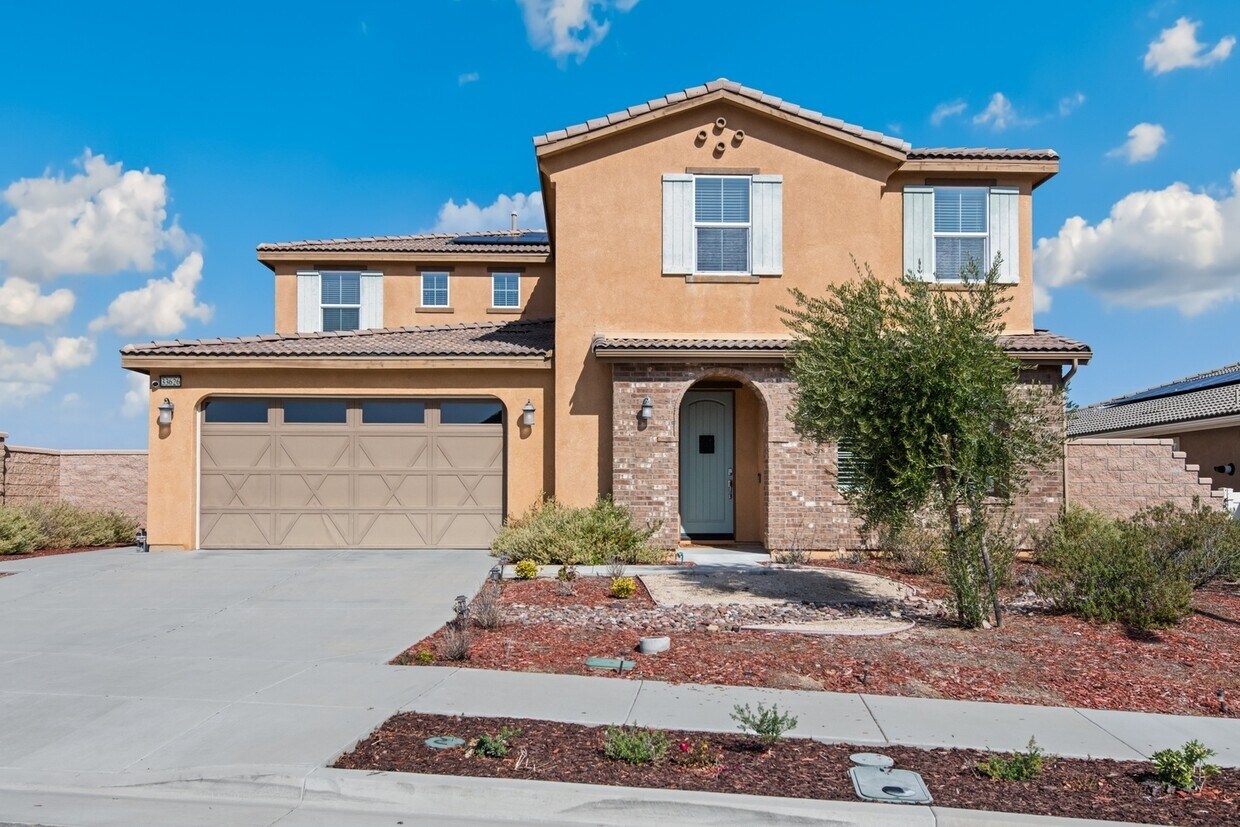 Primary Photo - 33626 Edge Ln