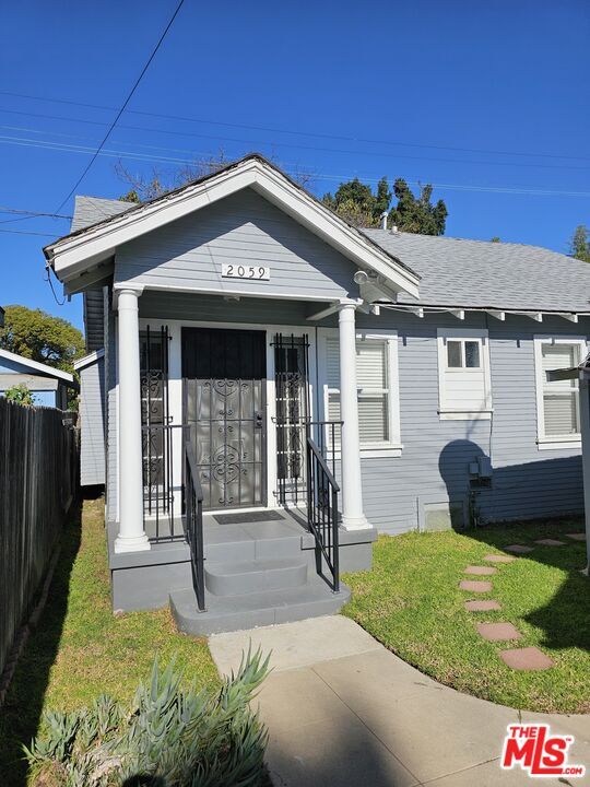 Building Photo - 2059 W 29th St