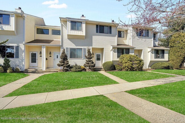 Building Photo - 415 Middlewood Rd
