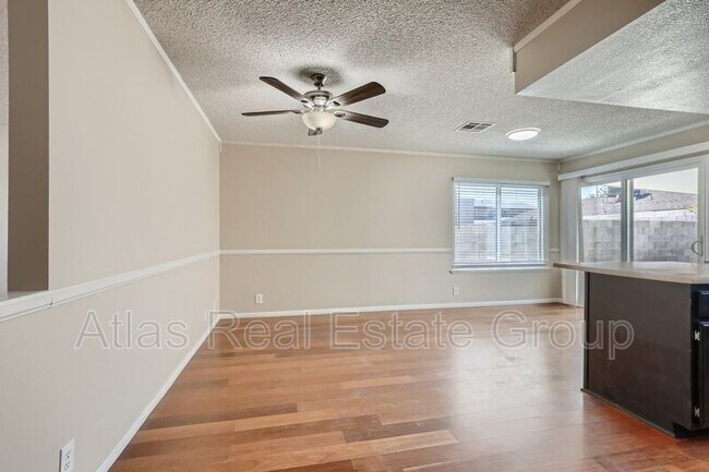 Building Photo - 5822 Queenstown Way