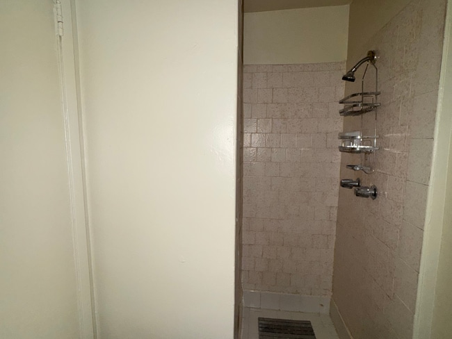 Building Photo - 2939 S Orange Dr