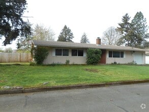Building Photo - 3115 NE Willamette Ave