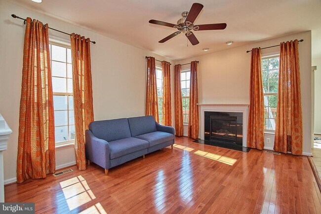 Foto del edificio - 42649 Macauley Place