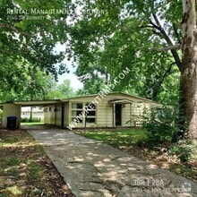Building Photo - 2540 SW Burnett Rd