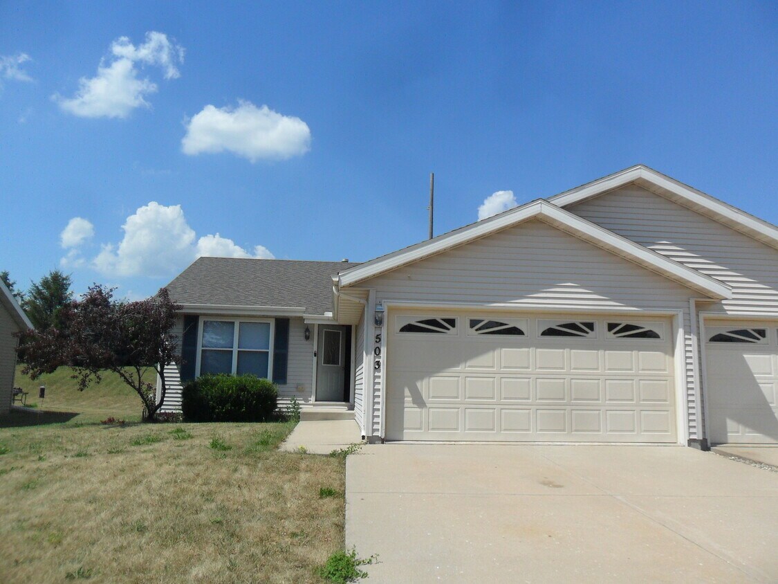 Foto principal - 503 Davidson Dr