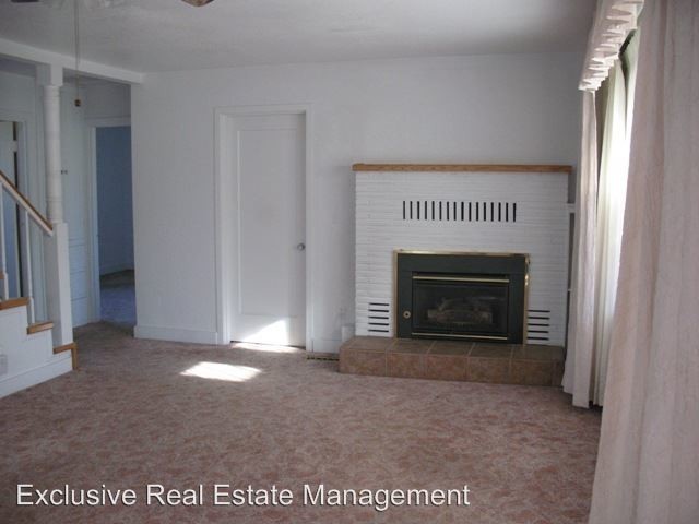 Building Photo - 3 br, 1 bath House - 3854 Summers Lane