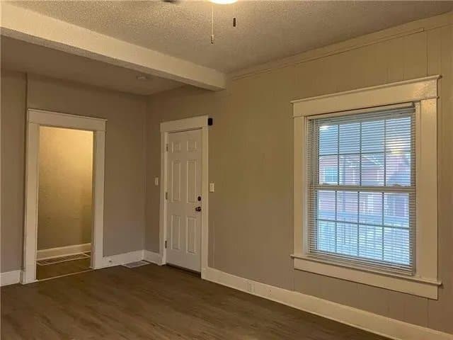 Foto del edificio - 242 N Valley St