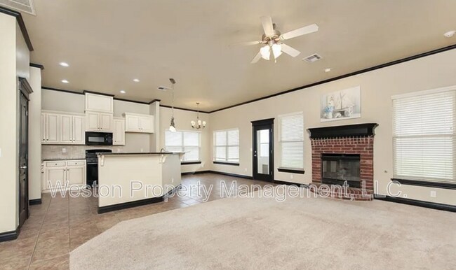 Foto del edificio - 19136 Cottonwood Ct