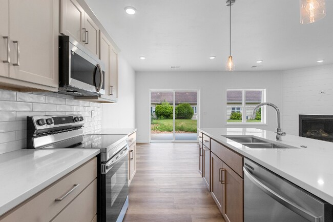 Foto del edificio - 2716 Saffron Pl